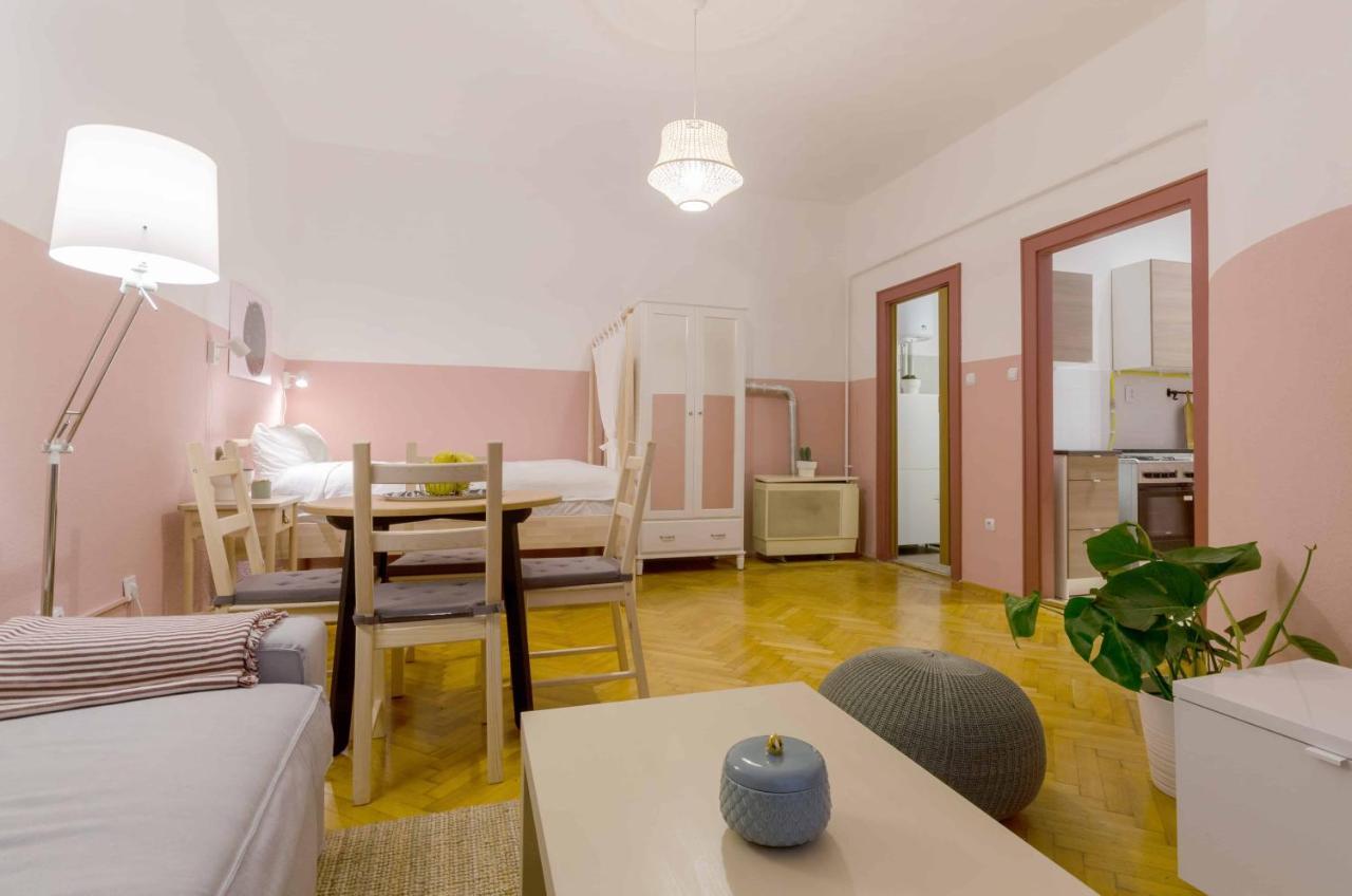 Okra Apartment บูดาเปสต์ ภายนอก รูปภาพ